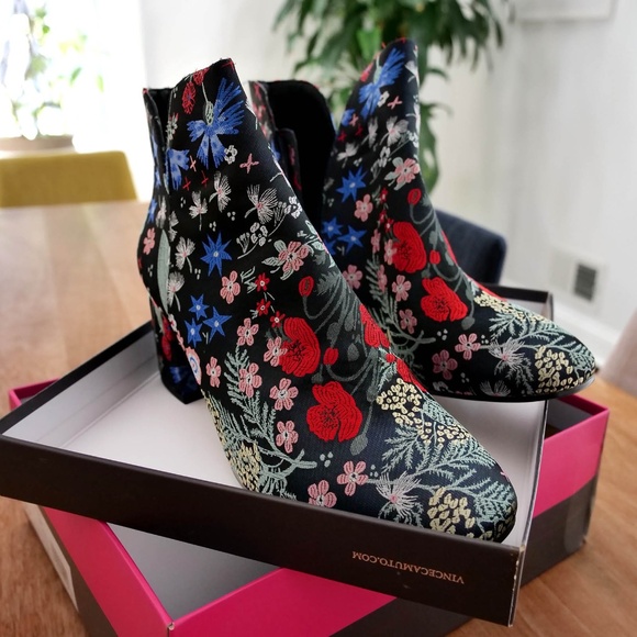 Vince Camuto Kassie Suede Boots, Wonderland 12W — NEW - Picture 3 of 11